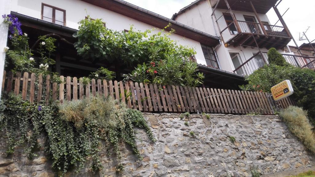 Hostel Pashov Veliko Tarnovo Luaran gambar
